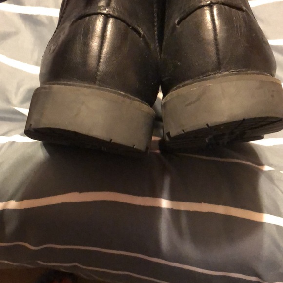 Timberland Chelsea boots. - Picture 2 of 5